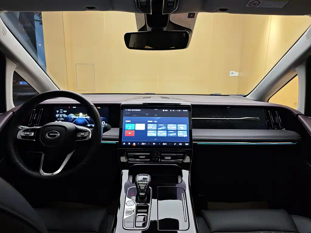 GAC Motor Trumpchi M8 2023 — фото 18