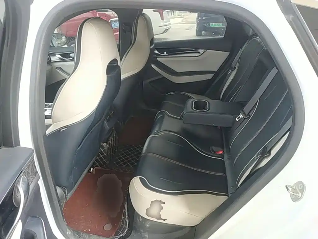 BYD Qin PLUS 2023 — фото 17