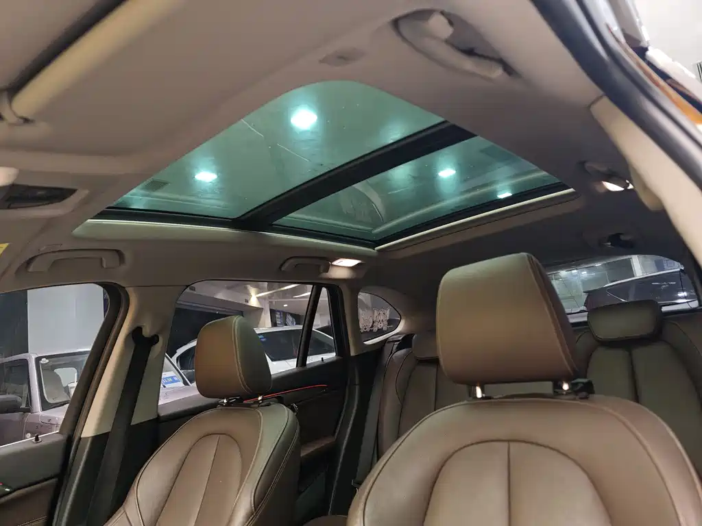 BMW X1 2017 — фото 12