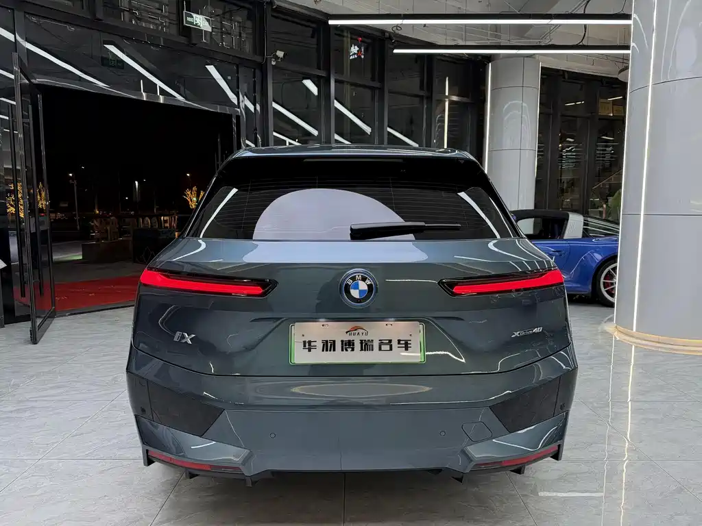 BMW iX 2023 — фото 17