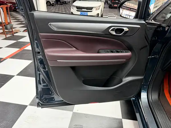 GAC Trumpchi M6 2022