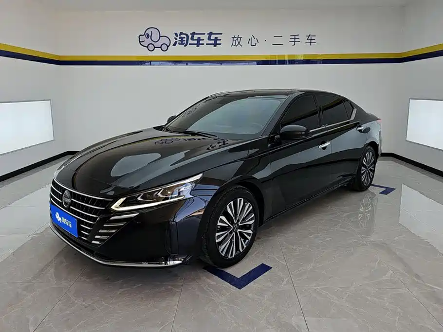 Nissan Teana 2024