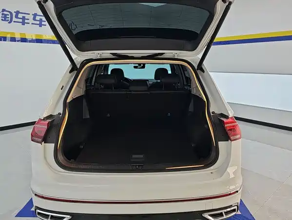 Volkswagen Tiguan L 2024