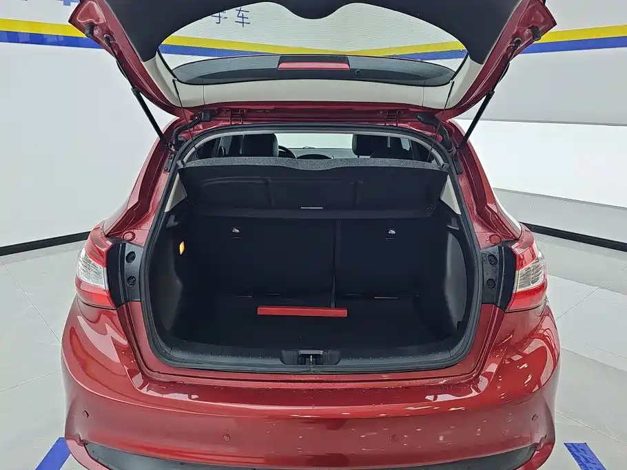 Nissan Tiida 2018