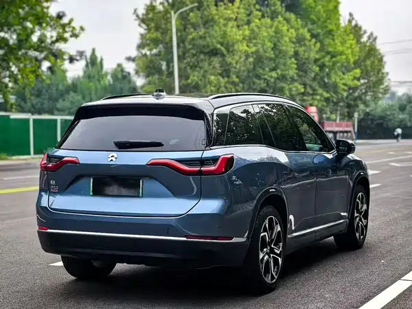 NIO ES8 2020