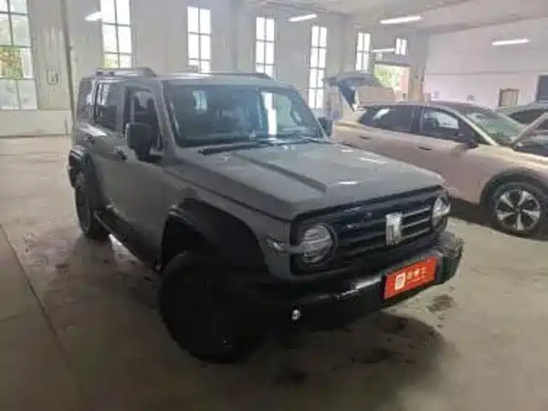 Tank 300 2022