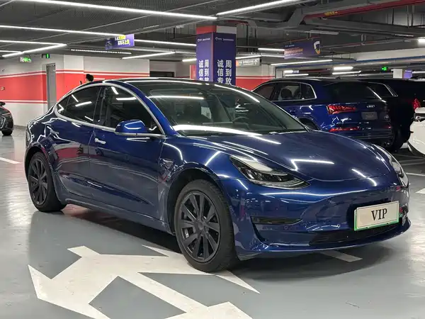 Tesla Model 3 2020