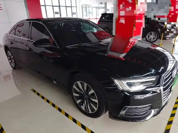 Audi A6L 2022