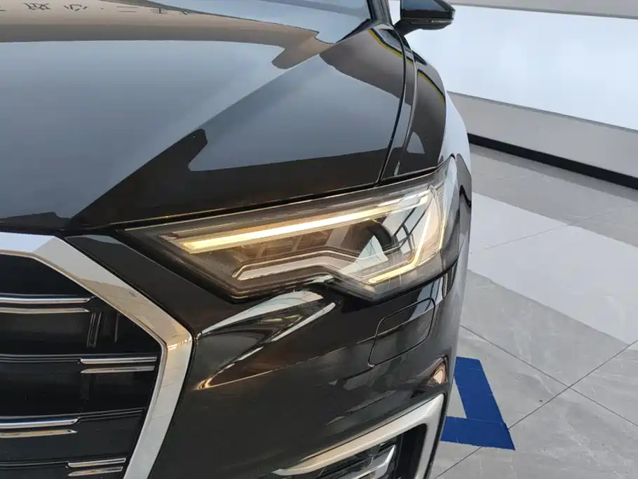 Audi A6L 2023 — фото 5