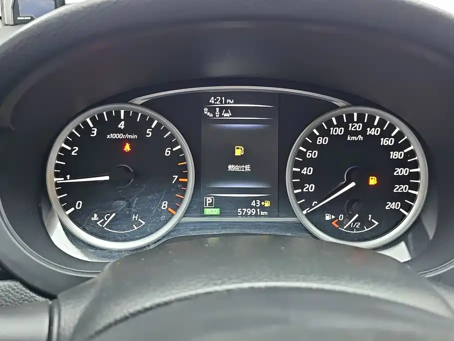 Nissan Tiida 2018 — фото 14