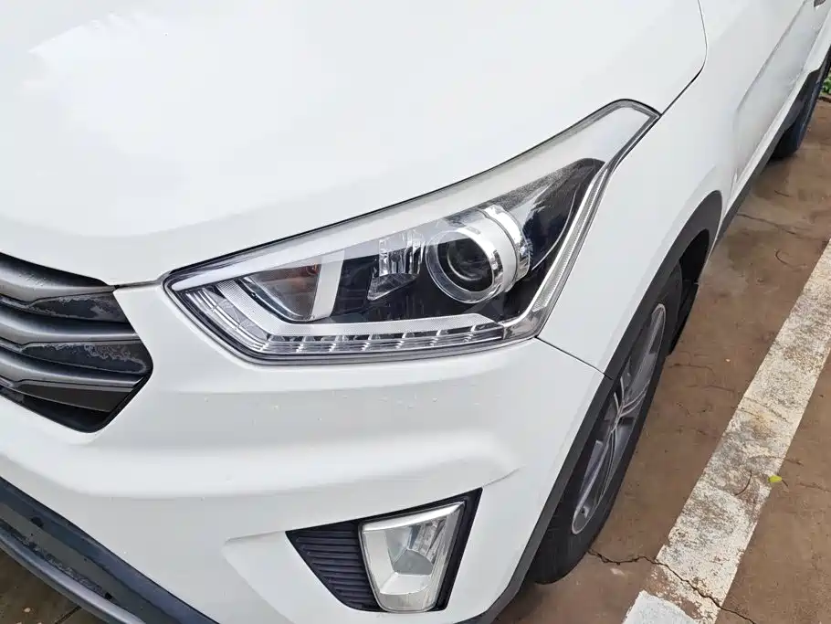 Hyundai ix25 2015 — фото 5