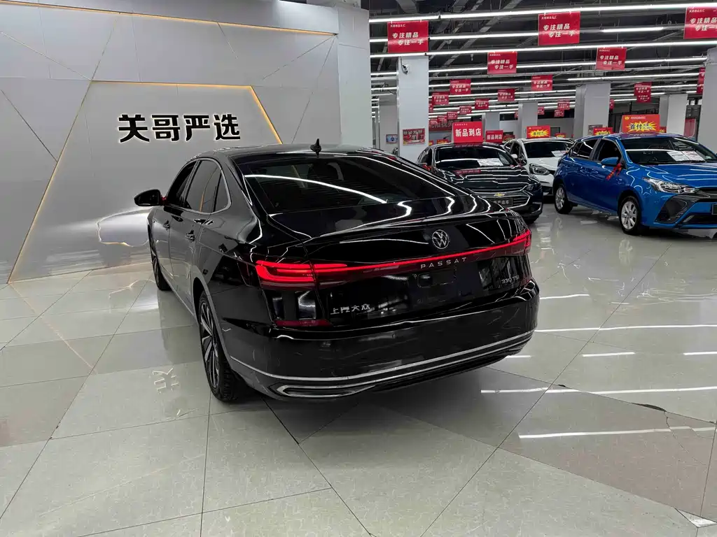Volkswagen Passat 2022