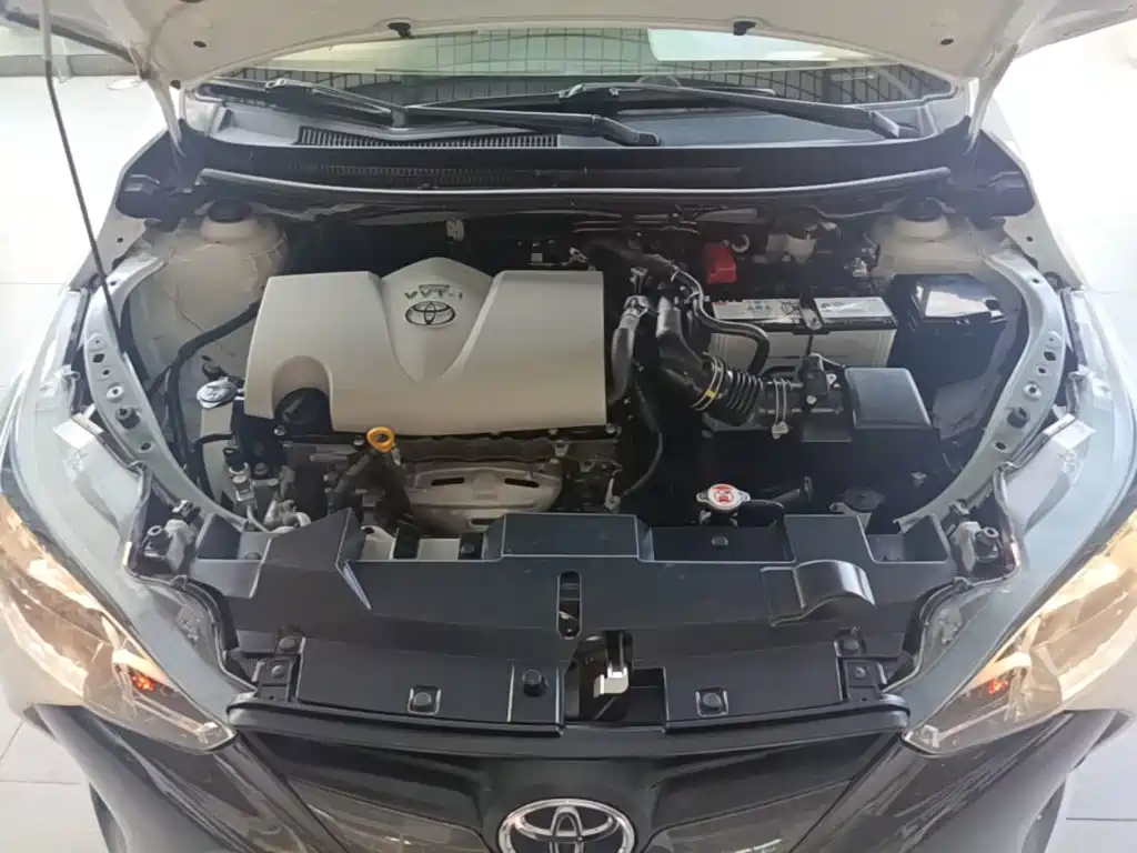 Toyota Yaris L 2018 — фото 20