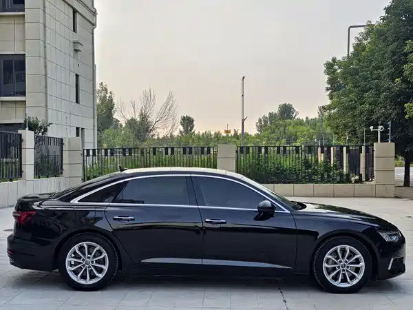 Audi A6L 2020
