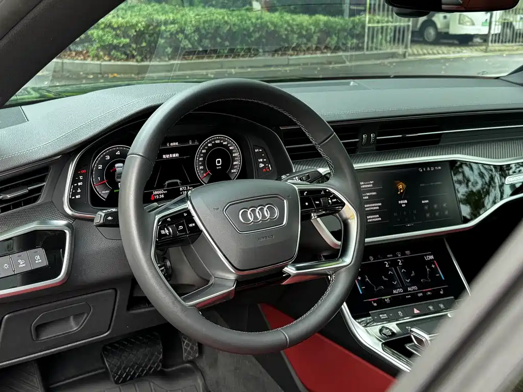 Audi A7L 2023 — фото 13