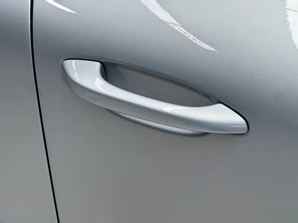 Porsche Macan 2023 — фото 17