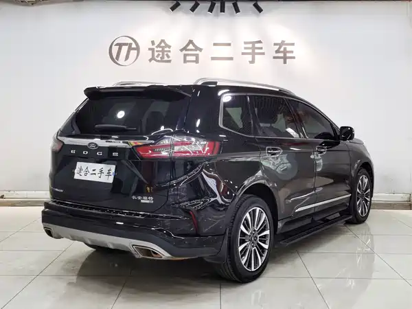 Ford Edge 2021