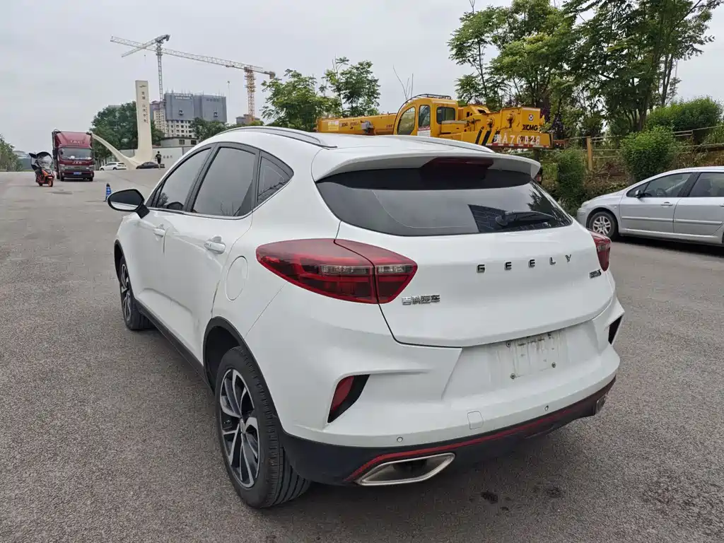 Geely Emgrand GS 2020 — фото 10