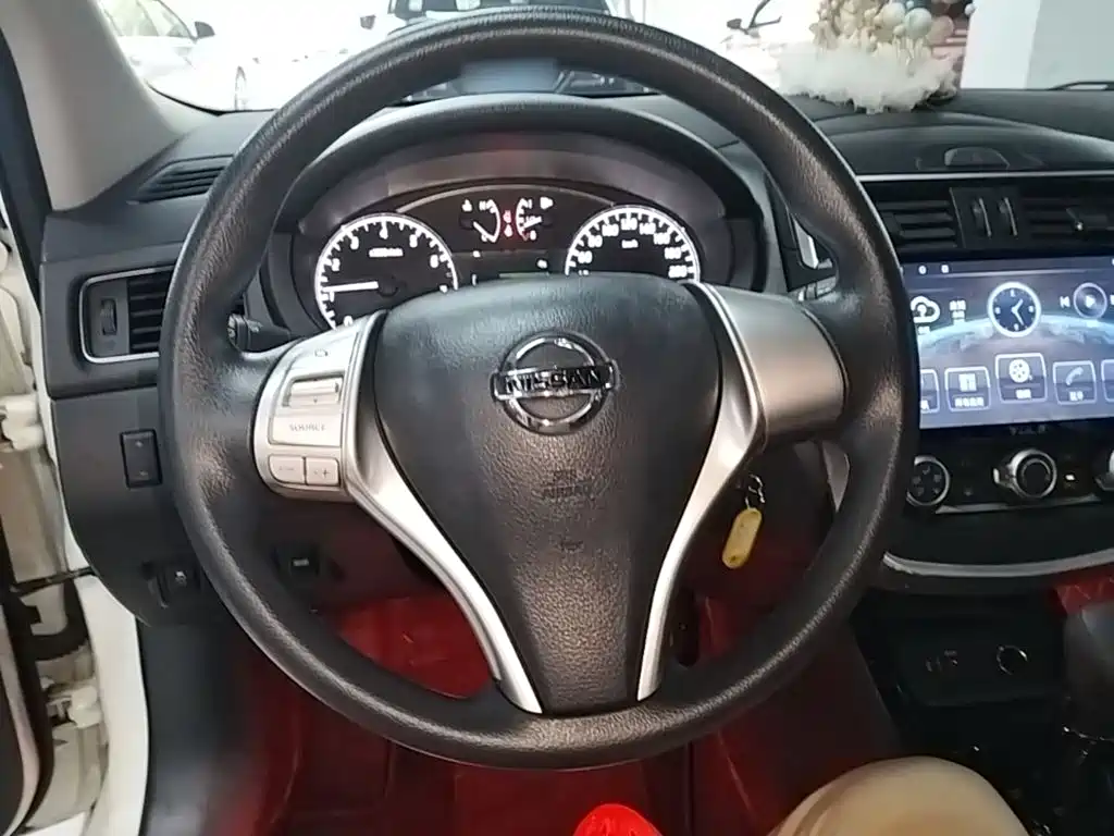 Nissan Tiida 2021 — фото 11