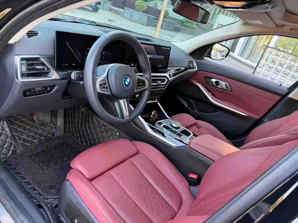 BMW i3 2024 — фото 4