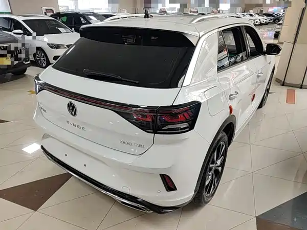 Volkswagen T-Roc 2024