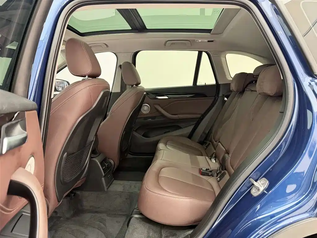 BMW X1 2022 — фото 17