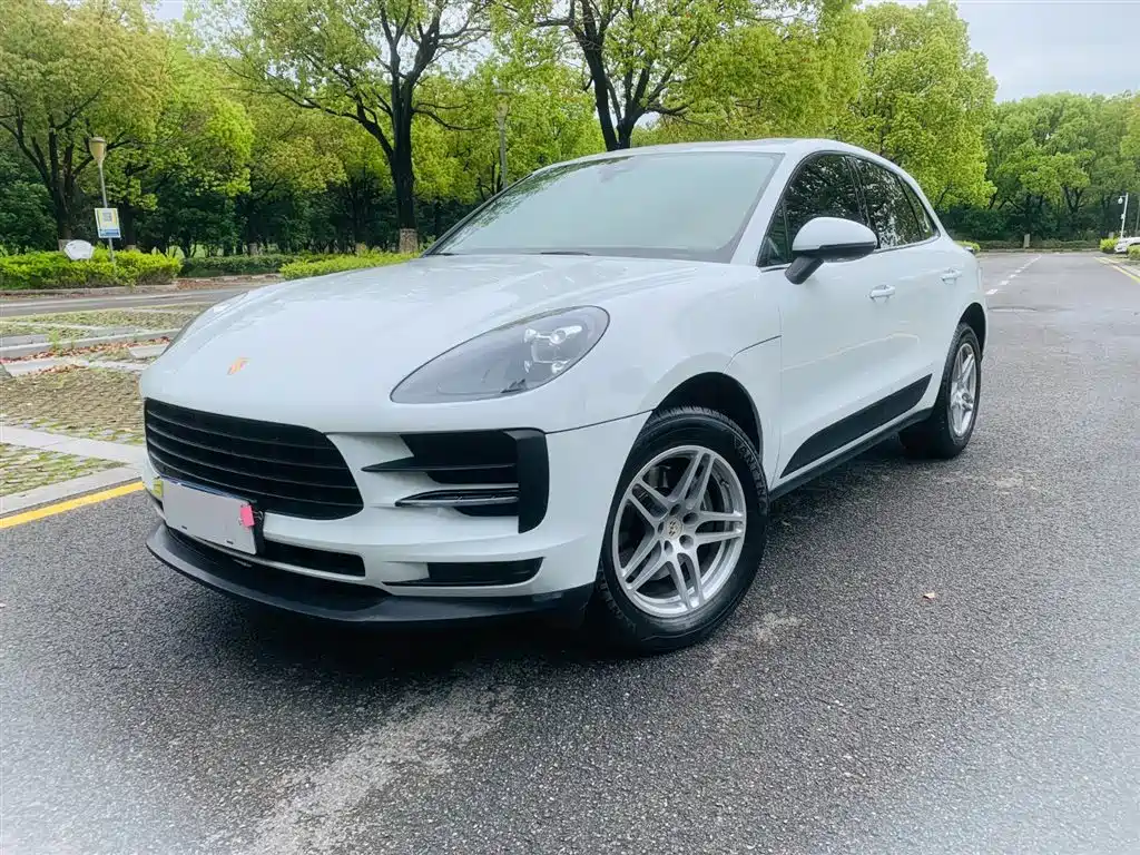 Porsche Macan 2020 — фото 1