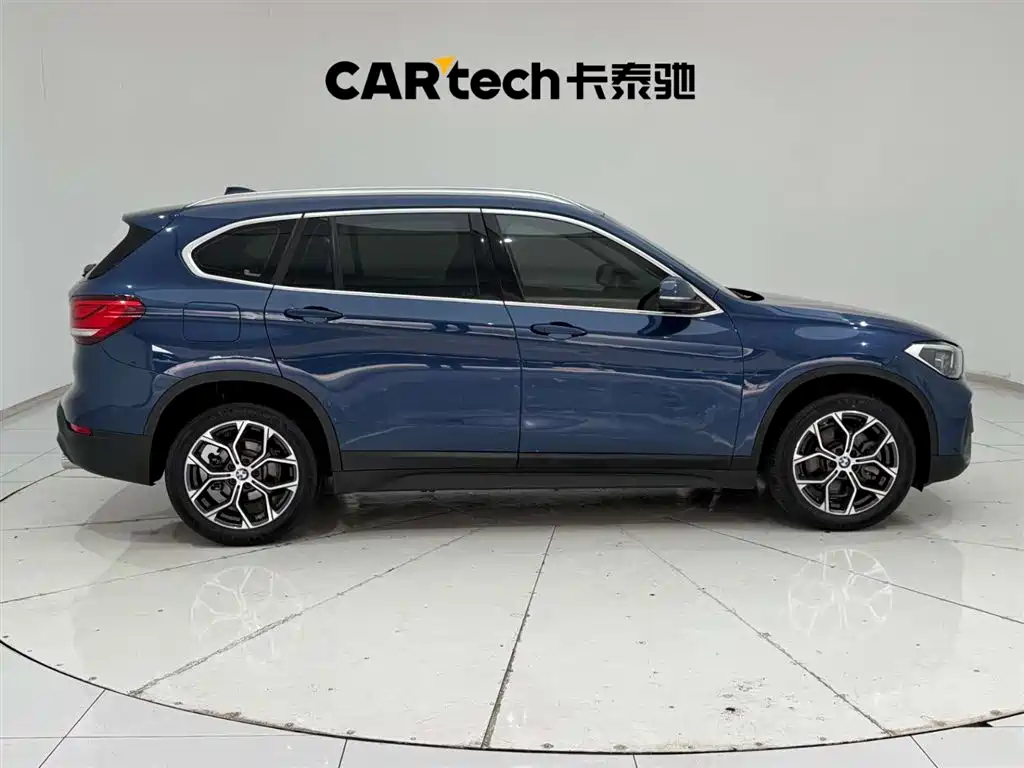 BMW X1 2022 — фото 12
