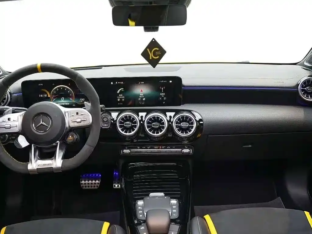 Mercedes-Benz CLA AMG 2021 — фото 6