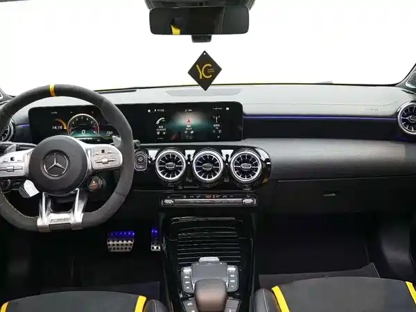 Mercedes-Benz CLA AMG 2021
