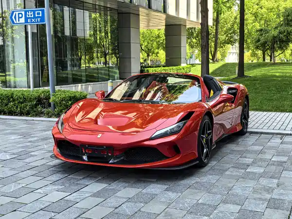 Ferrari F8 2020