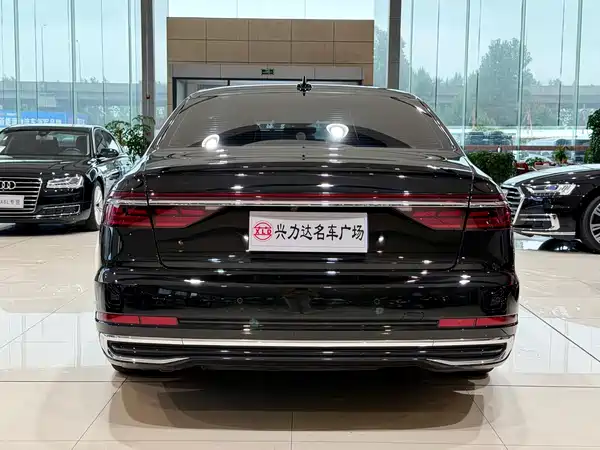 Audi A8 2023