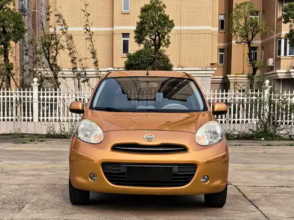 Nissan March 2015