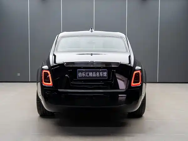 Rolls-Royce Phantom 2020