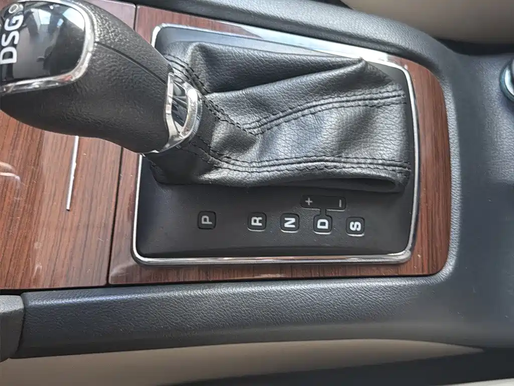Skoda Octavia 2013 — фото 13