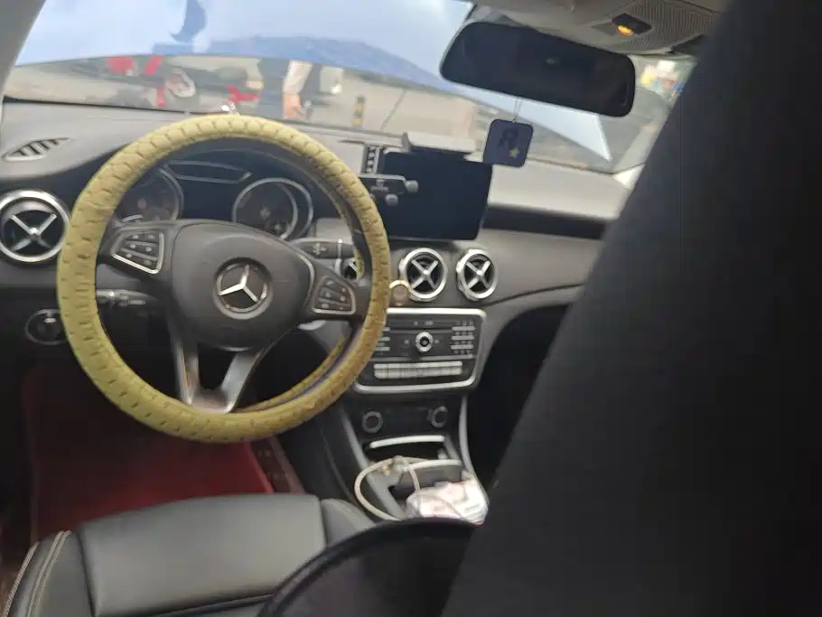 Mercedes-Benz GLA 2018 — фото 12
