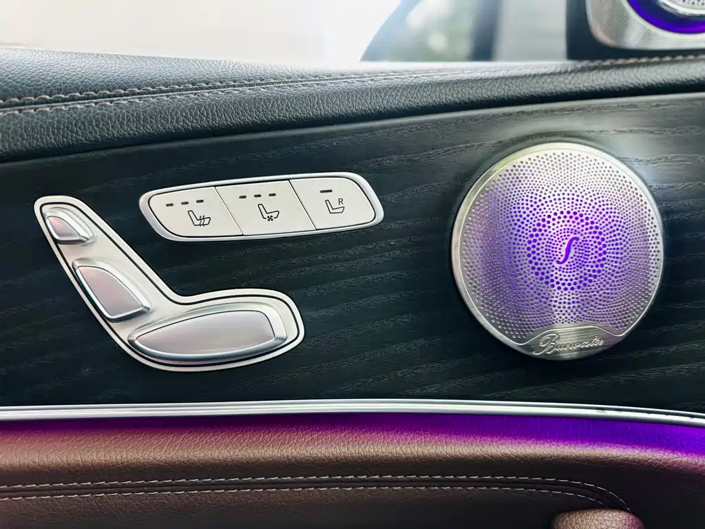 Mercedes-Benz E-Class 2022 — фото 8