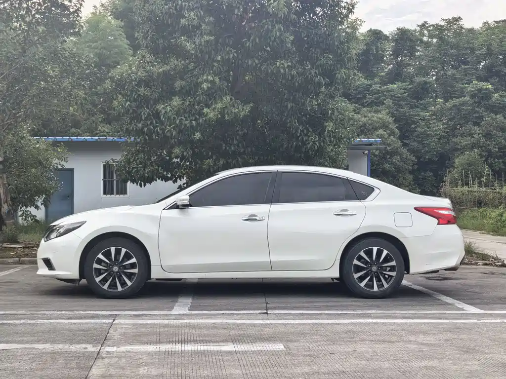 Nissan Teana 2017