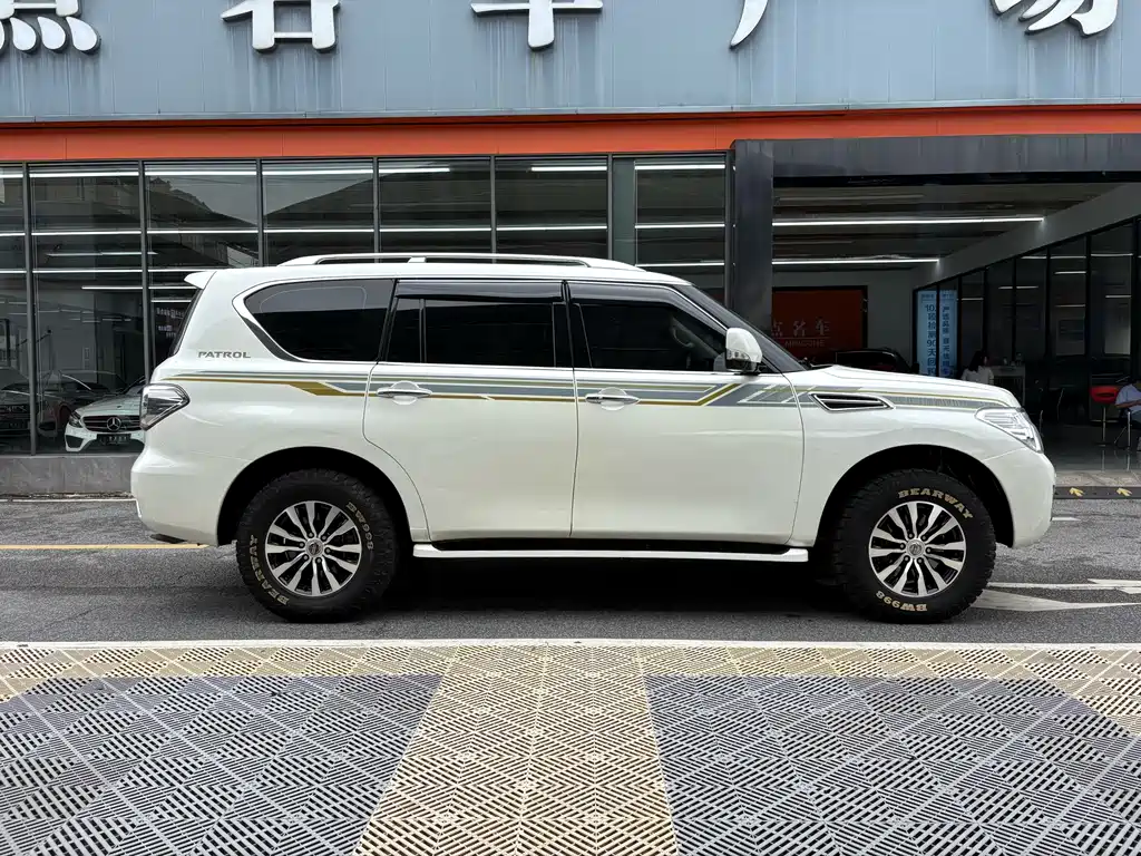 Nissan Patrol 2020 — фото 17