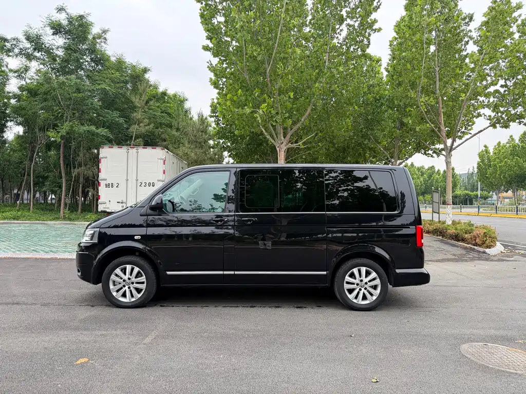 Volkswagen Multivan 2016 — фото 4