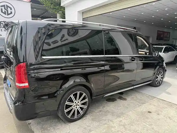 Mercedes-Benz V-Class 2022