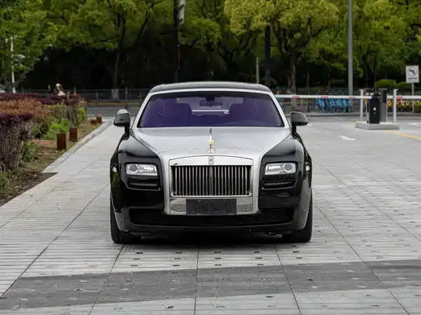 Rolls-Royce Ghost 2010
