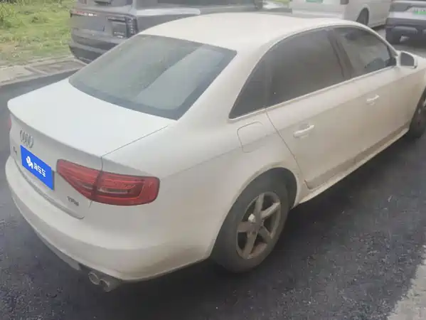 Audi A4L 2013