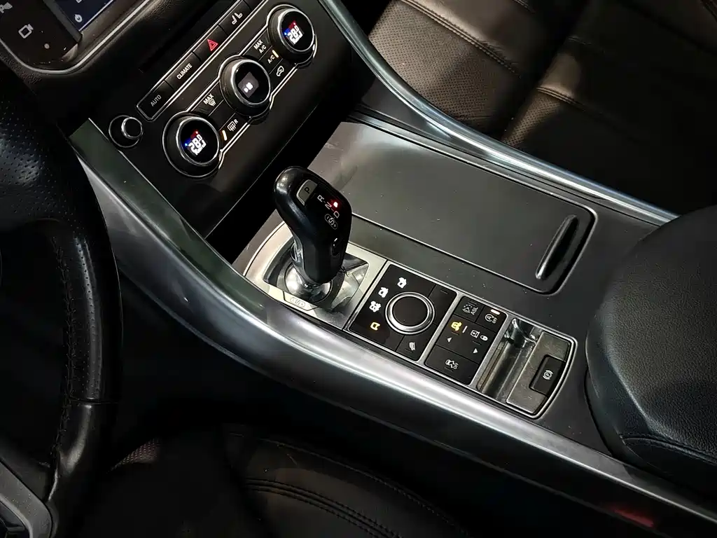 Land Rover Sport 2016 — фото 12