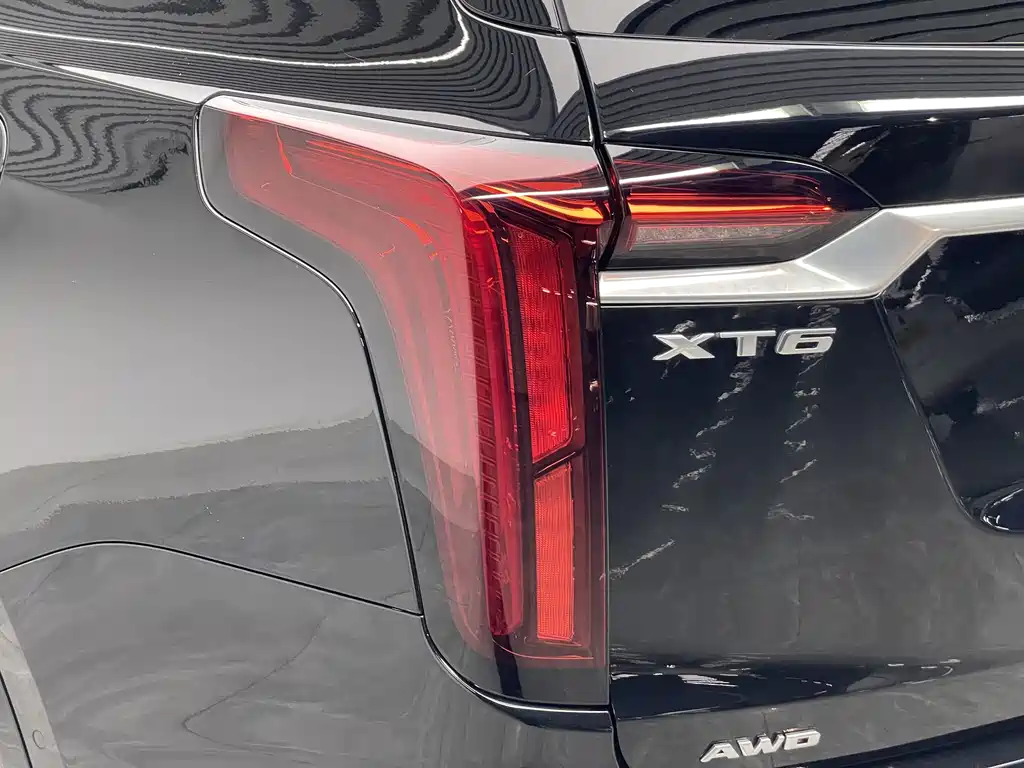 Cadillac XT6 2020 — фото 17