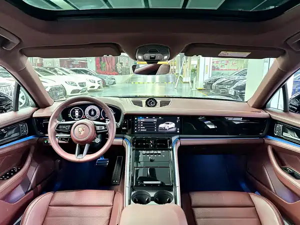 Porsche Panamera 2024