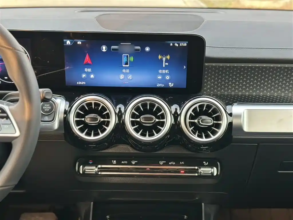 Mercedes-Benz GLB 2025 — фото 15
