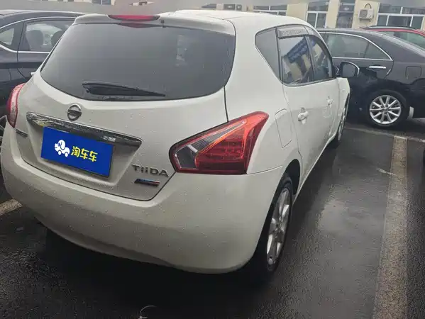 Nissan Tiida 2014