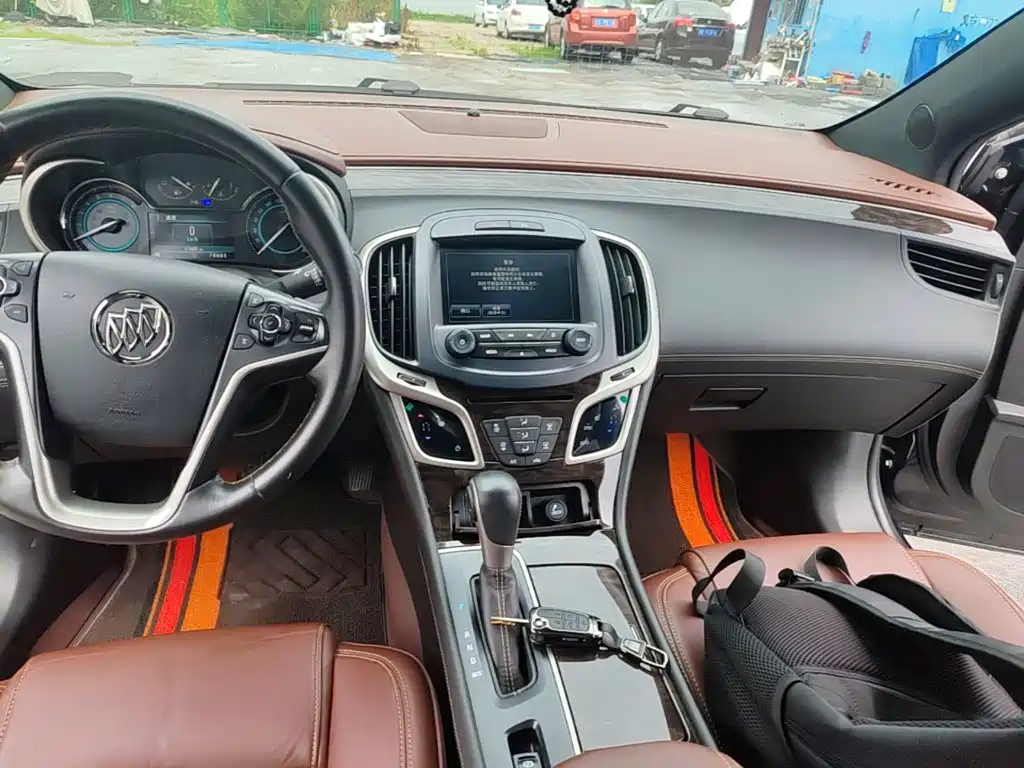 Buick LaCrosse 2015 — фото 14