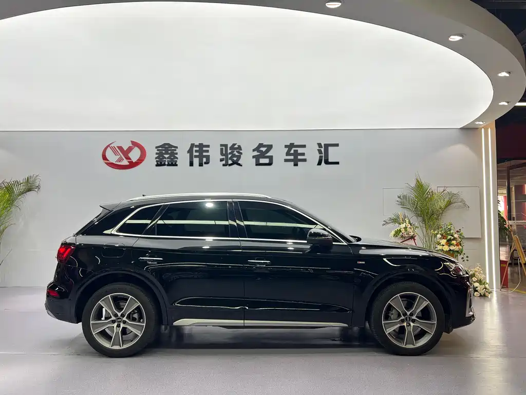 Audi Q5L 2023 — фото 5
